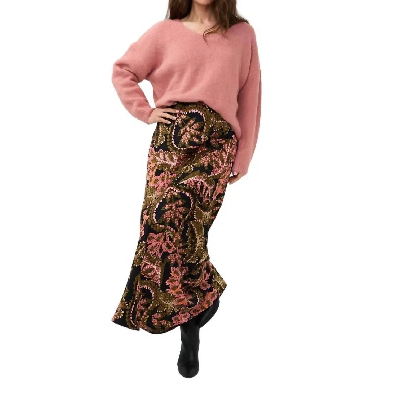 Chic Clothing For Women Printed Maxi Skirt In Global Flower