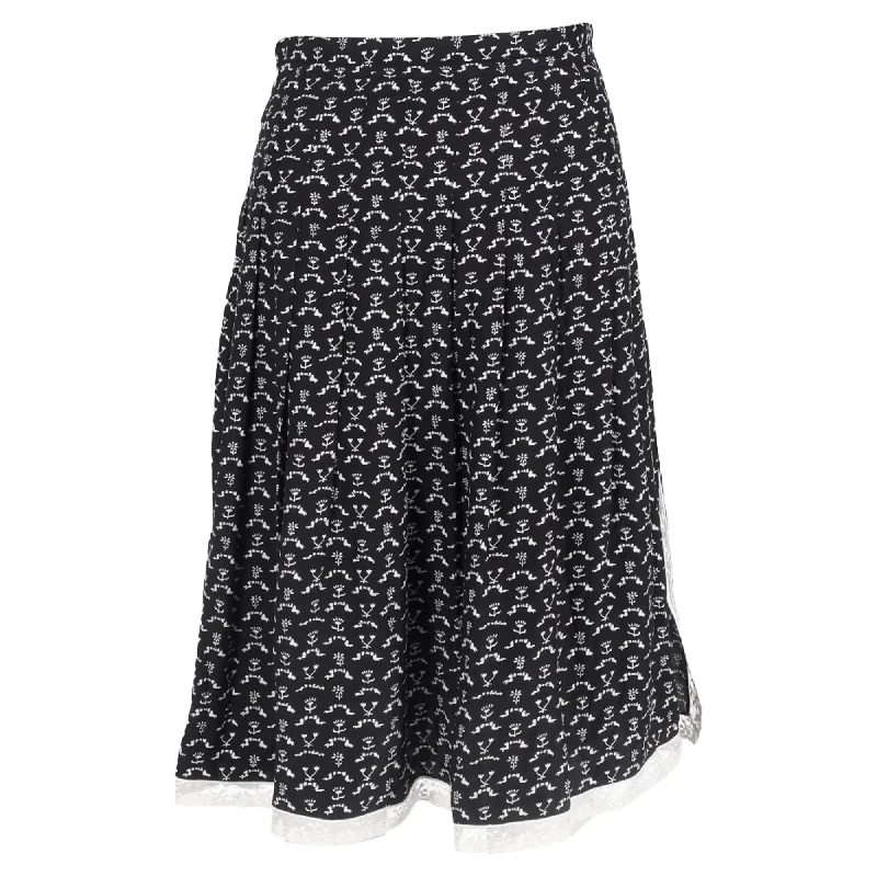 Fashionable Women's Clothing Chloé Flower Printed Pleated Midi Skirt in Black Cotton