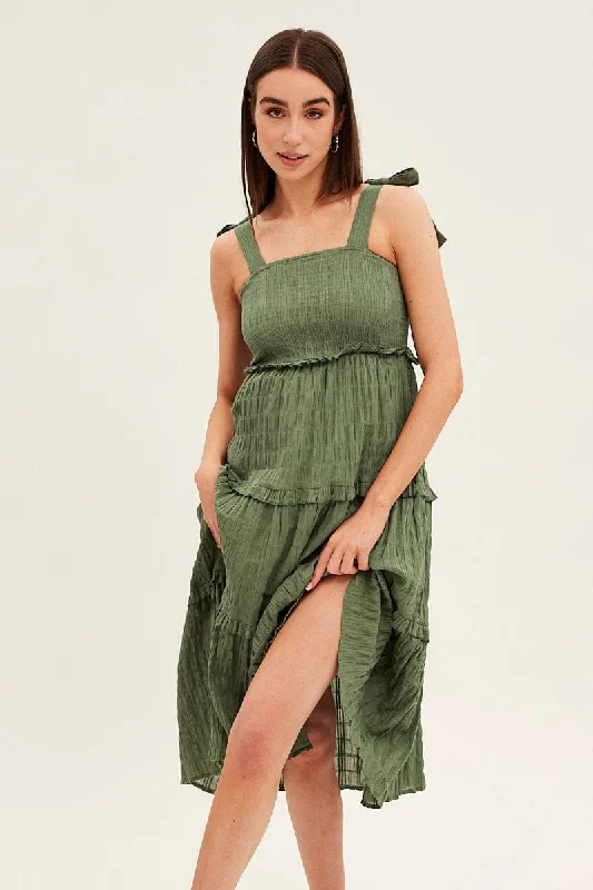 Women's Elegant Outfit Green Midi Dress Sleeveless Shirred Texture Cotton